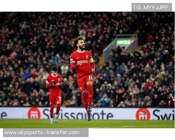 英超激战：多特蒙德与利物浦零平局红牌事件引发全场热议与争议